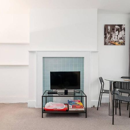 Guestready - Modern 2-Bed For 4 In Golders Green! Londra Dış mekan fotoğraf